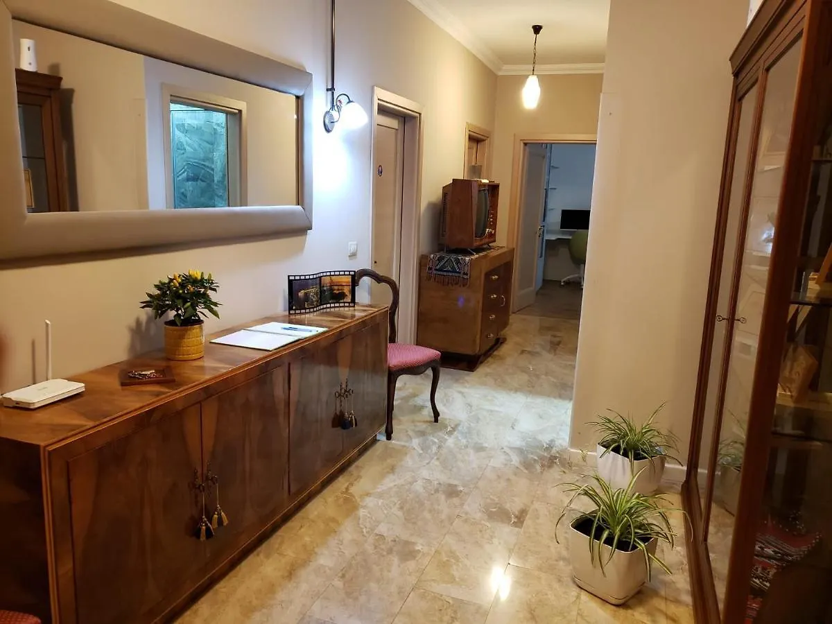Art Gallery Apartments Tirana 1 Lägenhetshotell