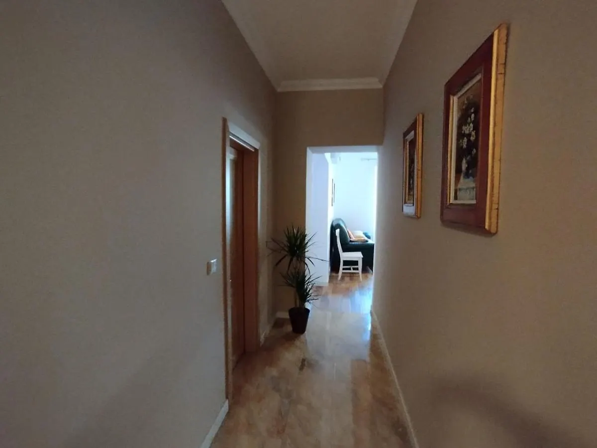 Lägenhetshotell Art Gallery Apartments Tirana 1